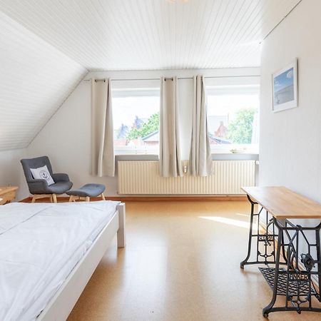 Central Husum  Bagian luar foto